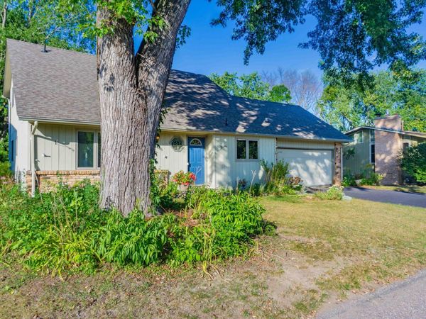 110105 Arboretum Way , Chaska, MN 55318