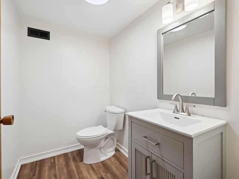 2801 Maplewood Drive, Columbus, OH 43231 Photo 30