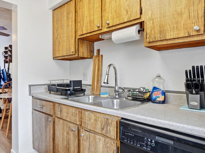 5638 Great Woods Boulevard, Columbus, OH 43231 Photo 14