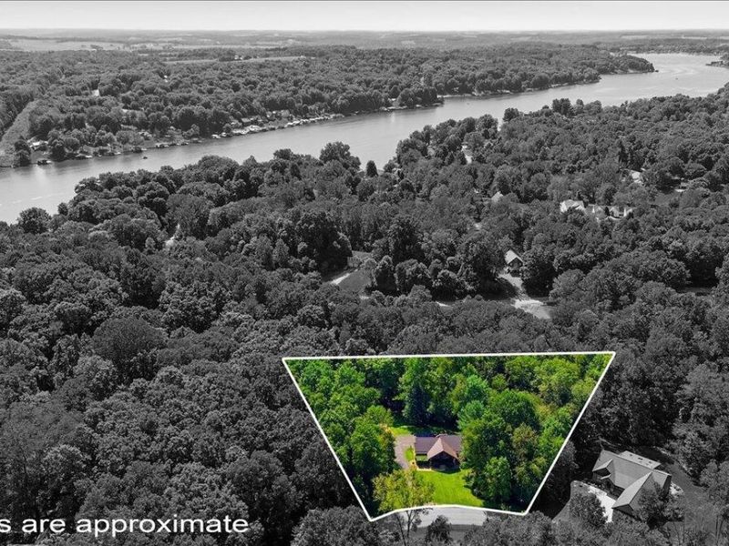 645 Floral Valley Drive W, Howard, OH 43028 Photo 43