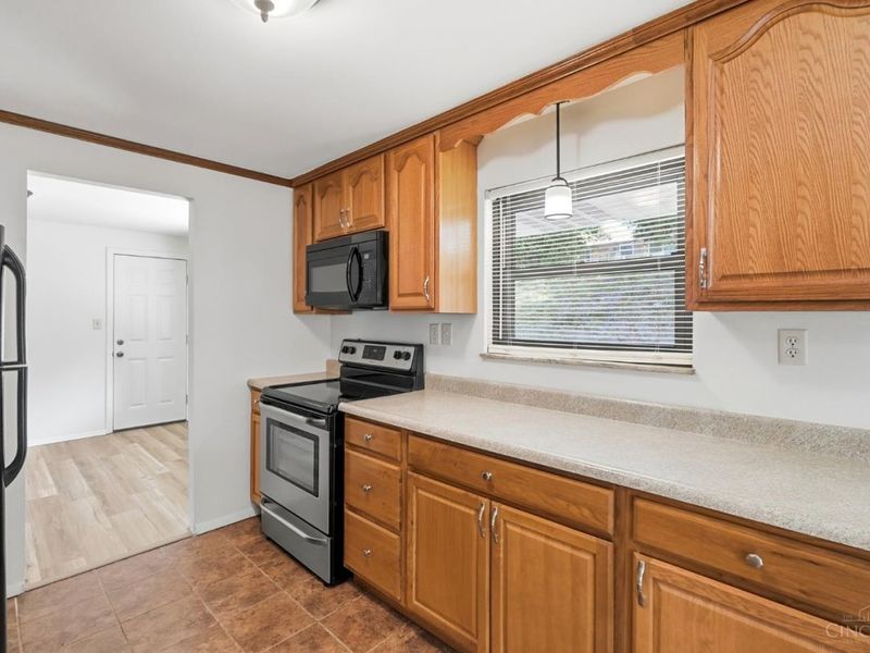 1034 Terrytown Court, Springdale, OH 45246 Photo 10