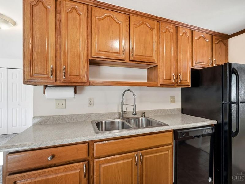1034 Terrytown Court, Springdale, OH 45246 Photo 11
