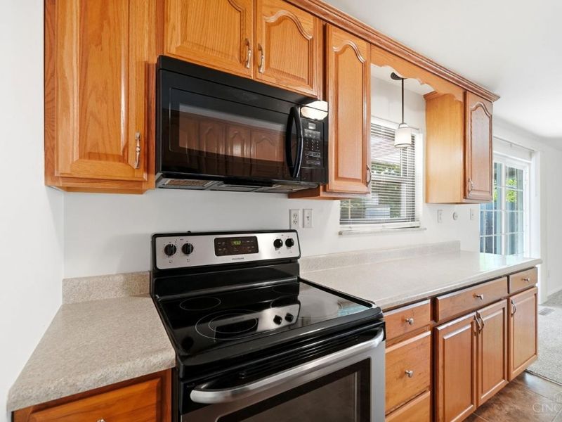 1034 Terrytown Court, Springdale, OH 45246 Photo 12