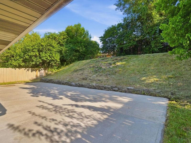 1034 Terrytown Court, Springdale, OH 45246 Photo 27