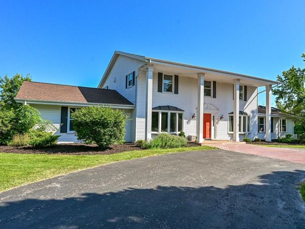 2626 W Ranch ROAD, Mequon, WI 53092