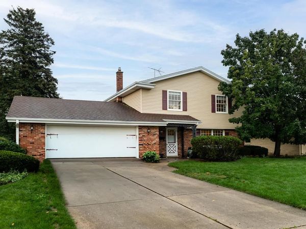 738 6th AVENUE, Grafton, WI 53024