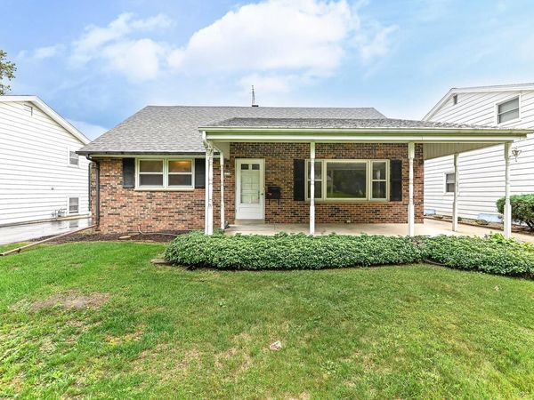 1118 S 124th STREET, West Allis, WI 53214