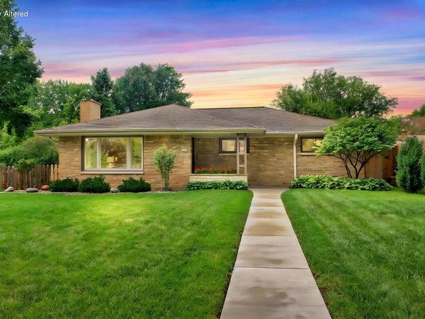 1305 N 119th STREET, Wauwatosa, WI 53226