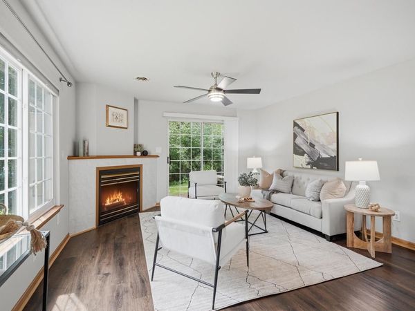 18755 Brookfield Lake DRIVE, Unit 15, Brookfield, WI 53045