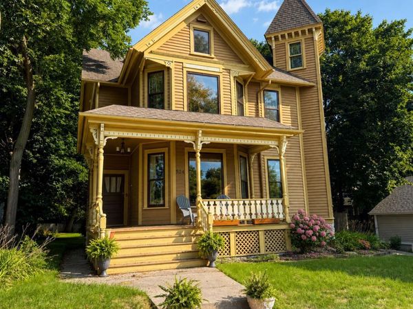 524 Madison STREET, Waukesha, WI 53188