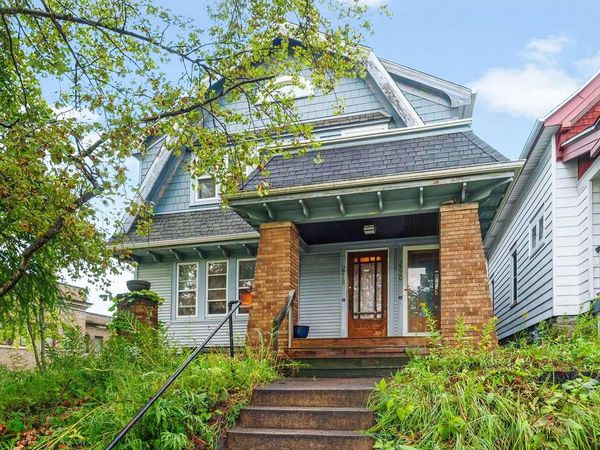 2718 S Lenox STREET, Unit 2720, Milwaukee, WI 53207