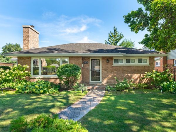 9129 Mango Avenue , Morton Grove, IL 60053