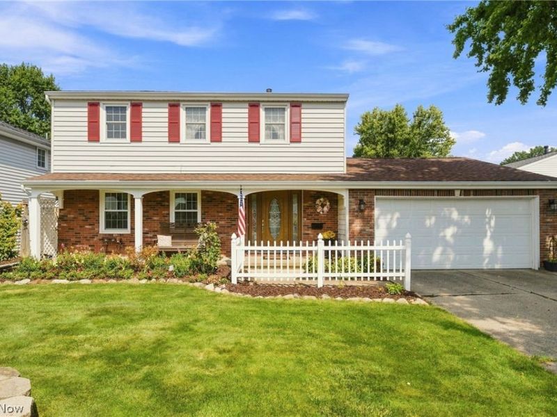 136 Illinois Circle, Elyria, OH 44035 Photo 1