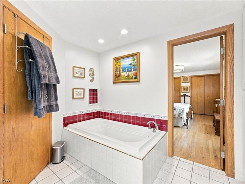 136 Illinois Circle, Elyria, OH 44035 Photo 25