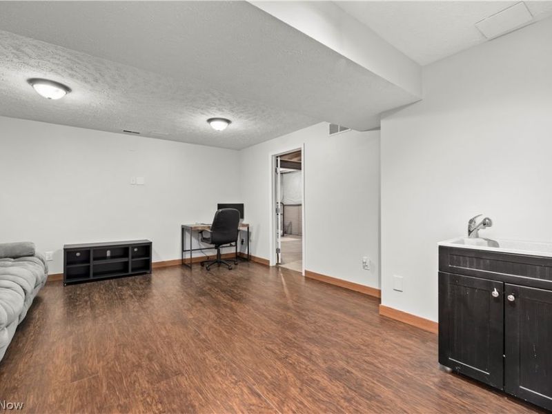 6199 E Meadow Farm Lane, Lorain, OH 44053 Photo 30