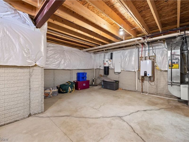 6199 E Meadow Farm Lane, Lorain, OH 44053 Photo 34