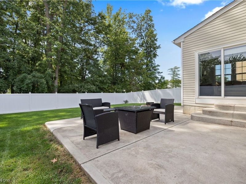 6199 E Meadow Farm Lane, Lorain, OH 44053 Photo 36