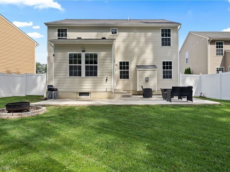 6199 E Meadow Farm Lane, Lorain, OH 44053 Photo 38