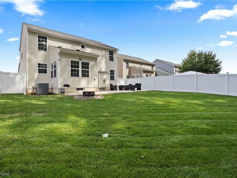 6199 E Meadow Farm Lane, Lorain, OH 44053 Photo 39