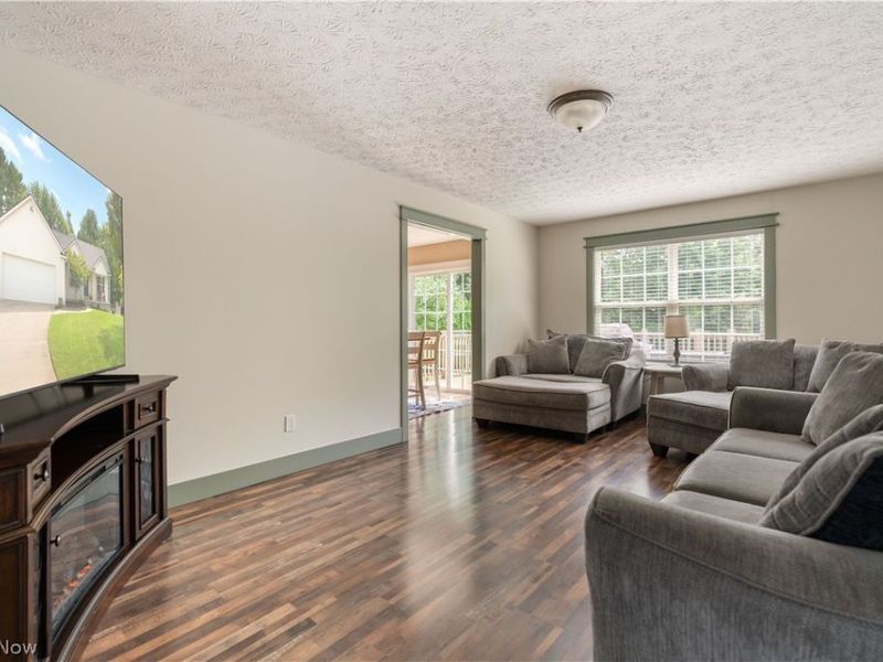 1356 Schneider Street NW, North Canton, OH 44720 Photo 4