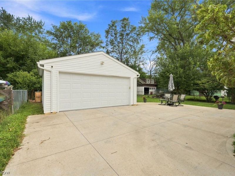 4028 W 220th Street, Fairview Park, OH 44126 Photo 27