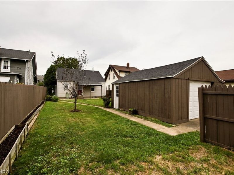 1014 Shadyside Avenue SW, Canton, OH 44710 Photo 4