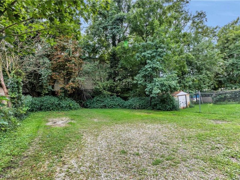 736 Hogue Avenue, Akron, OH 44310 Photo 24