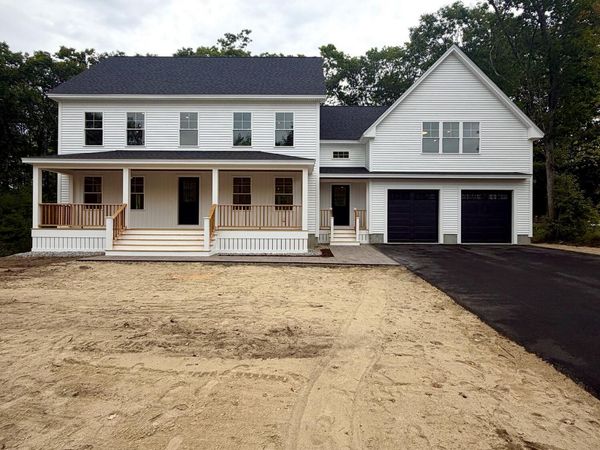 25 Kingsbury Lane, Kennebunk, ME 04043
