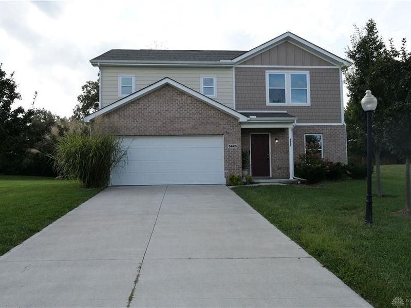5623 Moss Creek Lane, Clayton, OH 45315 Photo 2