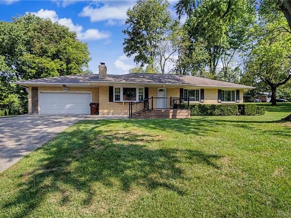 1702 Countryside Drive, Beavercreek, OH 45432