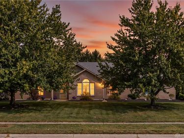 2875 Cobblestone Crossing Court, Dayton, OH 45458