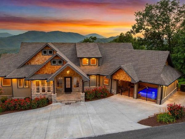 3222 Laurel Cove Trail , Sevierville, TN 37862