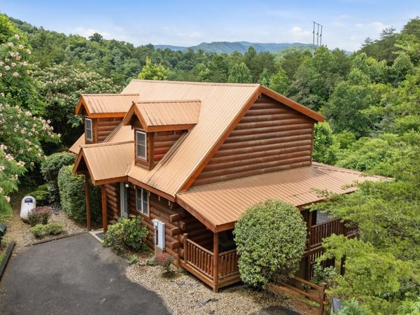 4420 Shangrila Way , Sevierville, TN 37876