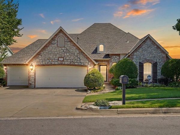 9023 S Hudson Avenue S, Tulsa, OK 74137