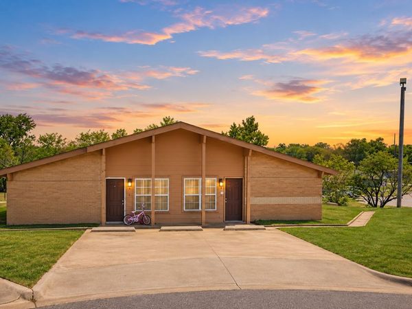 3910 W 56th Street, Tulsa, OK 74107