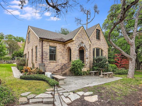 2206 Parkway, Austin, TX 78703