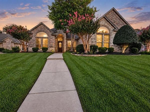 9116 Edgemont Drive, North Richland Hills, TX 76182