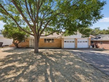7154 Yolanda Drive, Fort Worth, TX 76112