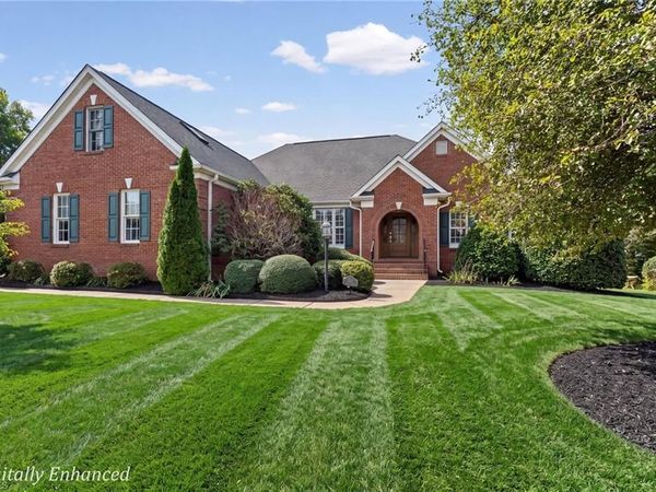 3004 Deercroft Lane, Clemmons, NC 27012