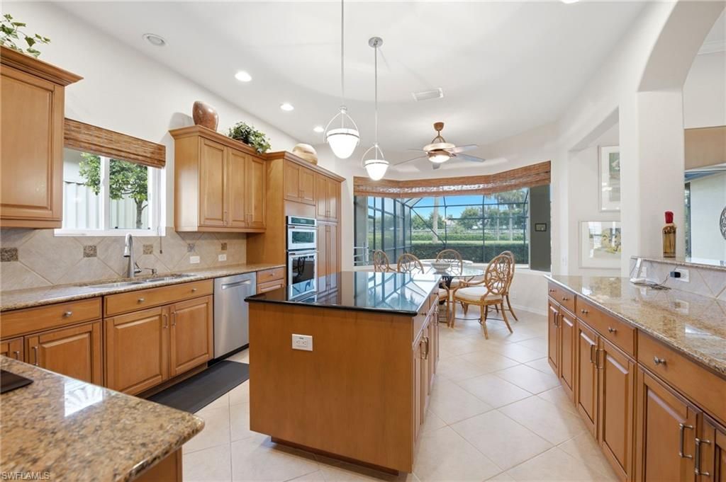 6007 Fairway Ct, Naples, FL 34110 Photo