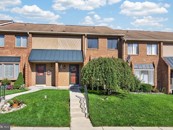 122 PEMBROKE COURT, EXTON, PA 19341