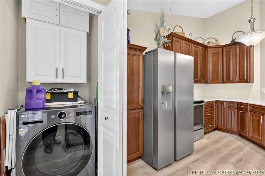 6011 SE Martinique Drive, Unit 201, Stuart, FL 34997 Photo