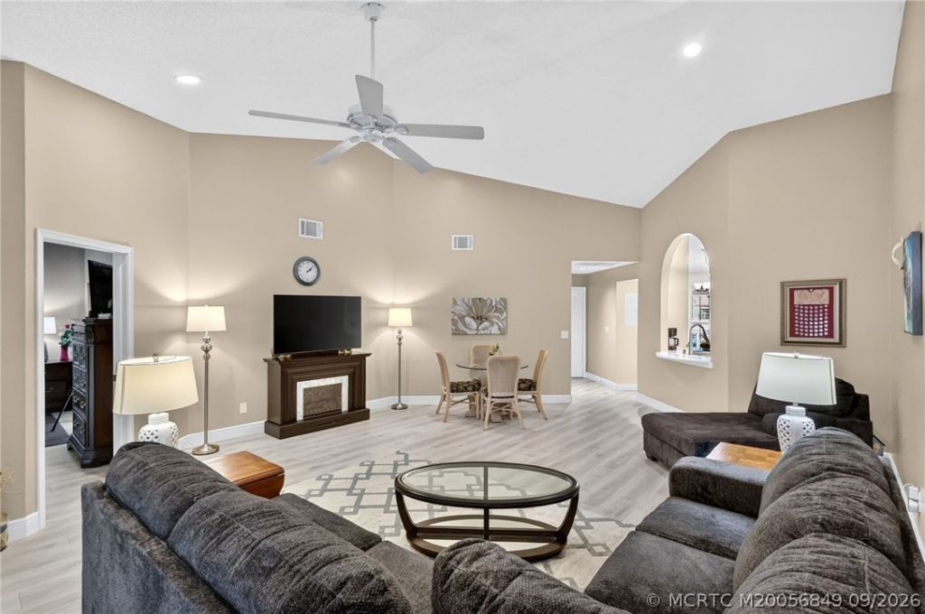6011 SE Martinique Drive, Unit 201, Stuart, FL 34997 Photo