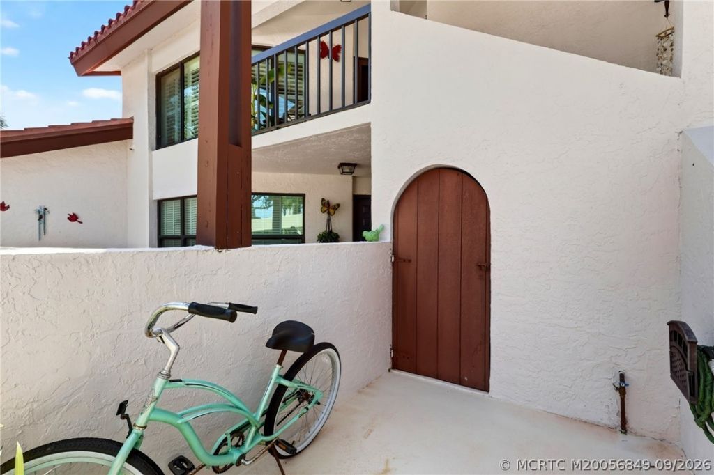 6011 SE Martinique Drive, Unit 201, Stuart, FL 34997 Photo