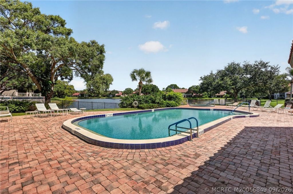 6011 SE Martinique Drive, Unit 201, Stuart, FL 34997 Photo