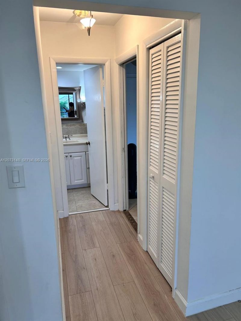4060 N Hills Dr, Unit 39, Hollywood, FL 33021 Photo