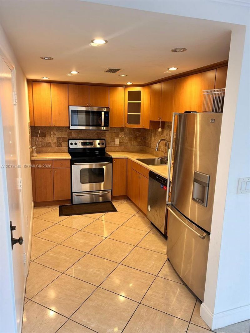 4060 N Hills Dr, Unit 39, Hollywood, FL 33021 Photo