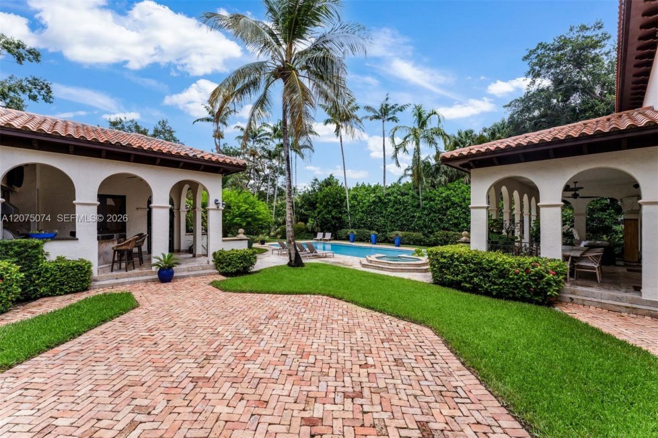 8800 SW 57th Ave, Pinecrest, FL 33156 Photo