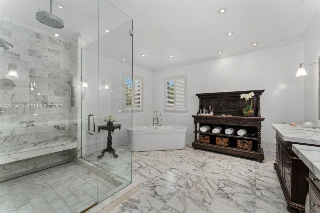 8800 SW 57th Ave, Pinecrest, FL 33156 Photo