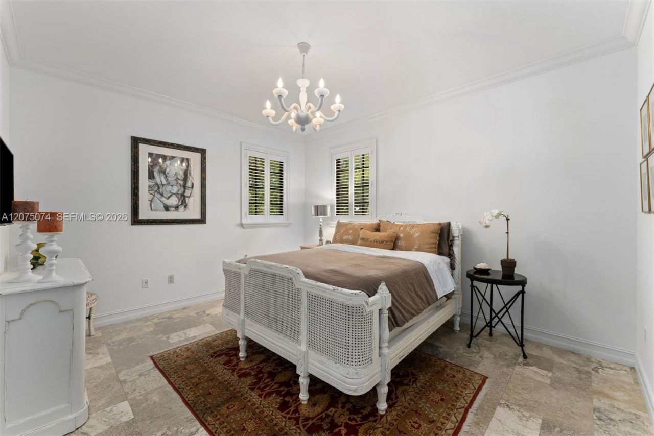 8800 SW 57th Ave, Pinecrest, FL 33156 Photo